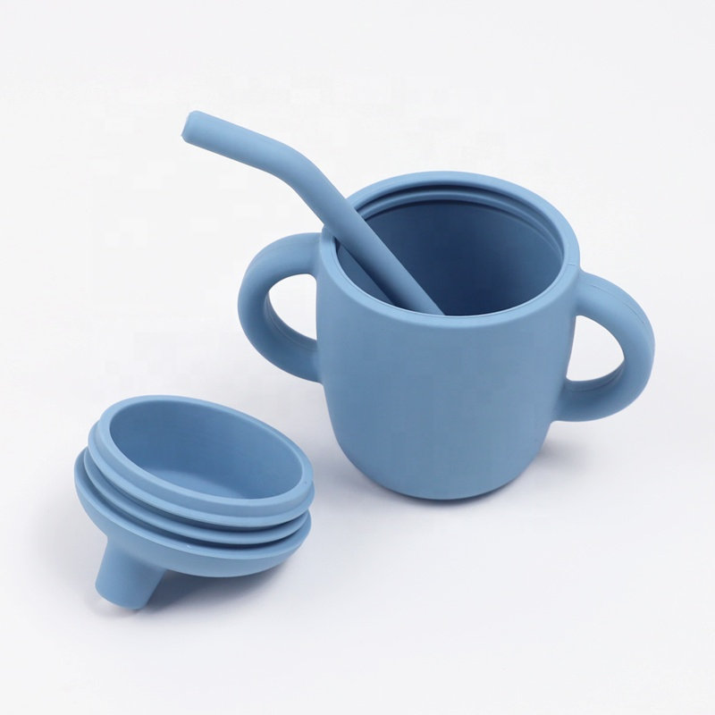 Силиконовая поильник-непроливайка с ручкой для малышей