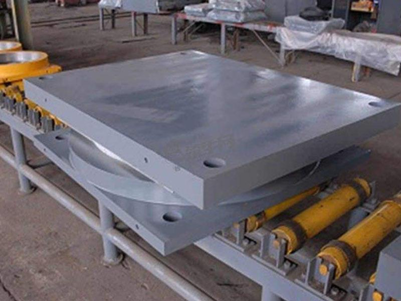 Big Load Capacity and Big Displacement and Big Rotary Angle Pot Bearing for Bridge