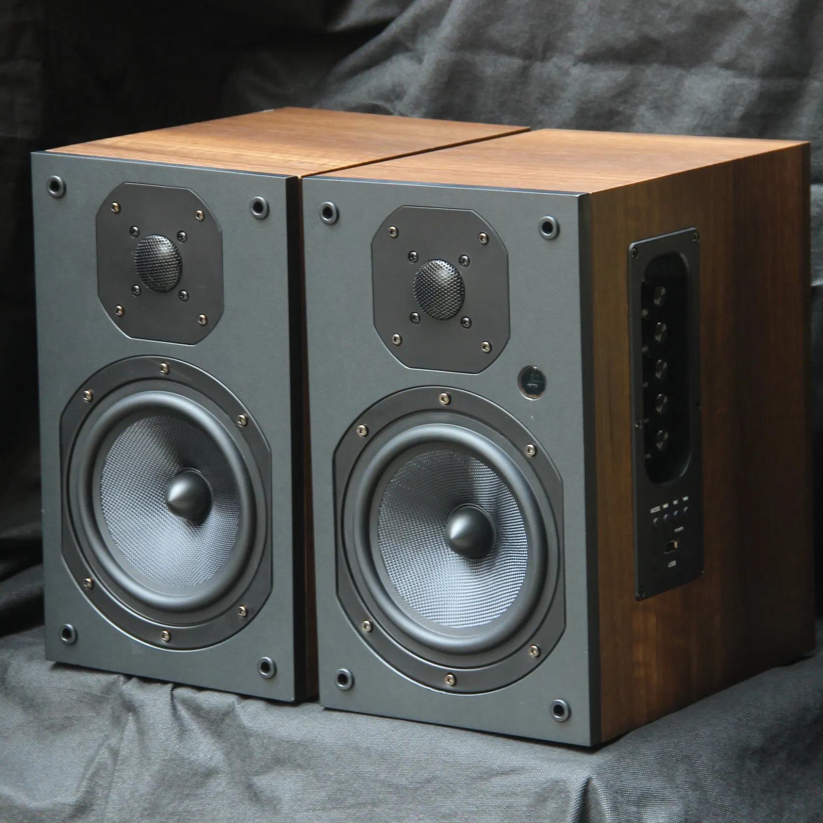 Wholesale Active Bookshelf Bluetooth Speaker HiFi Home Stereo Desktop 5.5-Inch Remote