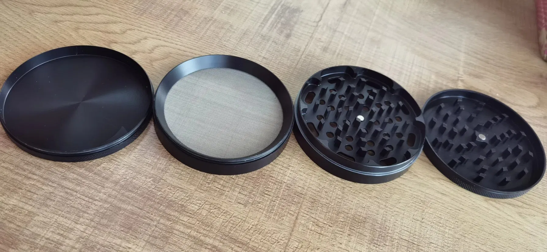 Измельчитель для табака и специй 63 мм, цинковый сплав