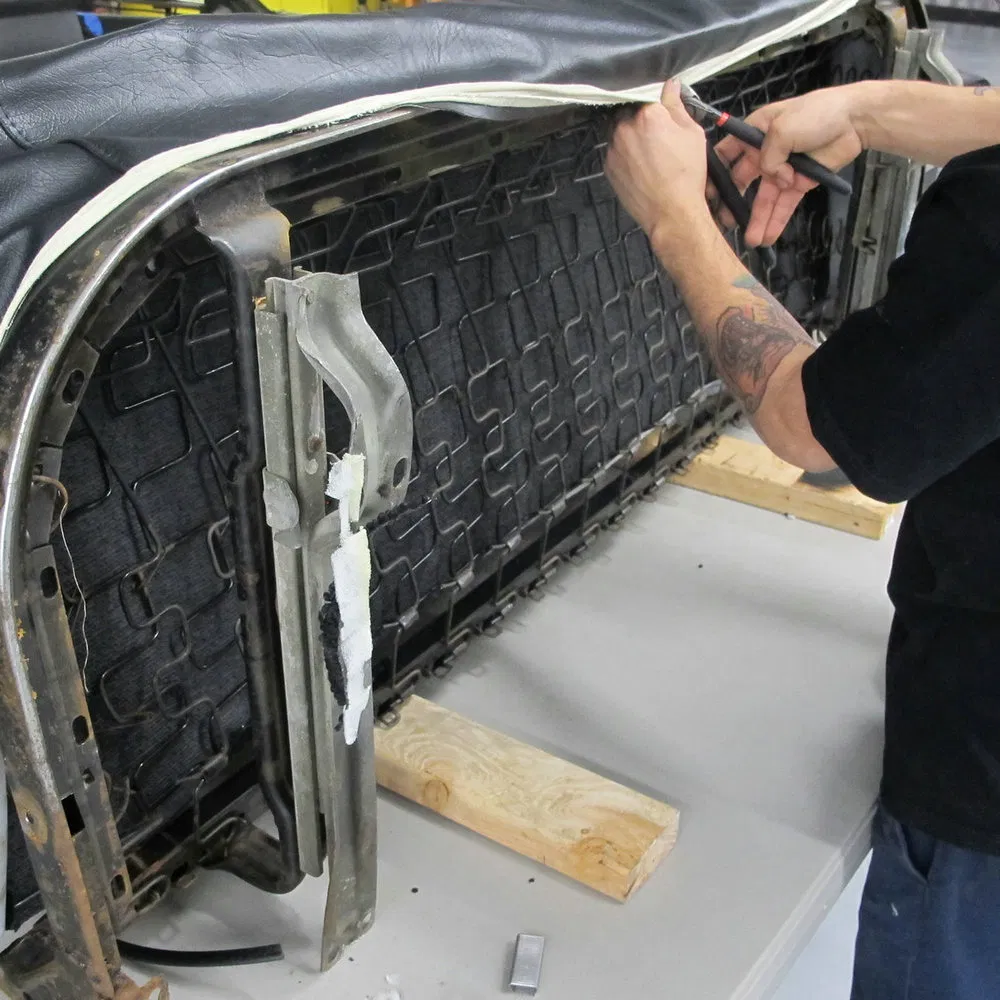 16 Gauge C23 16g110 D C Hog Ring Staple for Pneumatic Plier