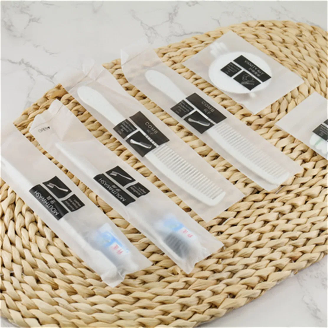 Hotel Disposable Toiletries Set with Printed Logo Plastic Toothbrush and Toothpaste for Inns