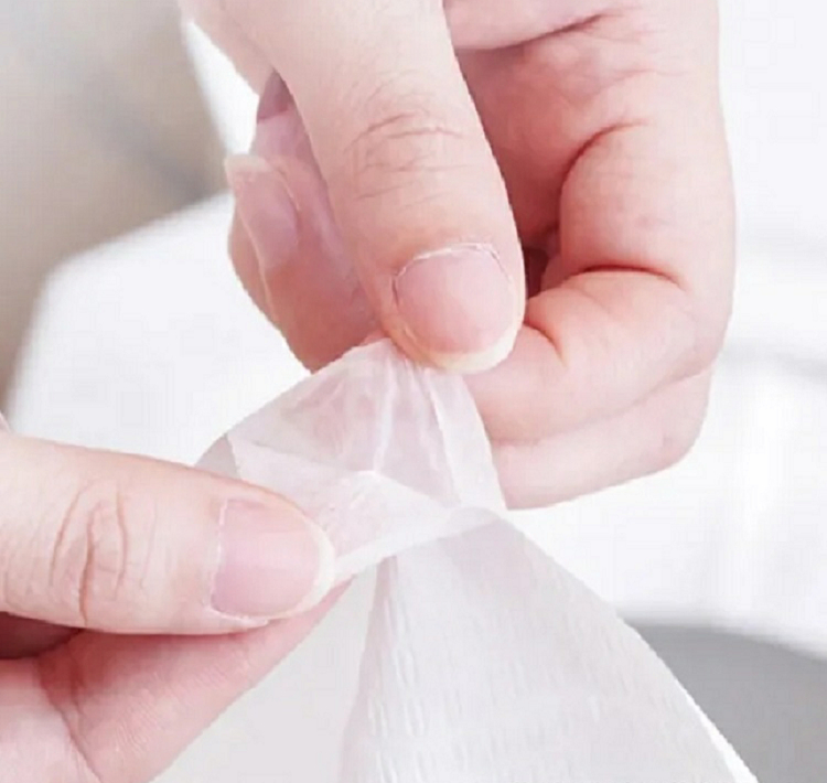Virgin / Recycled Pulp Kids Disposable Toilet Seat Cover Dispenser