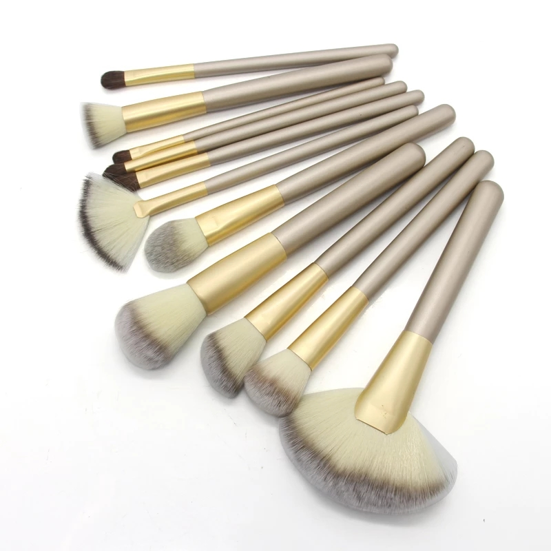 Direct Selling High Quality Low Price Custom Champagne Custom Logo 24 PCS Makeup Brush Set