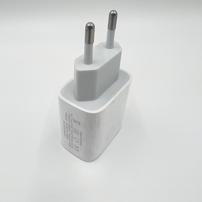 Быстрое зарядное устройство 20W QC3.0 с двумя портами