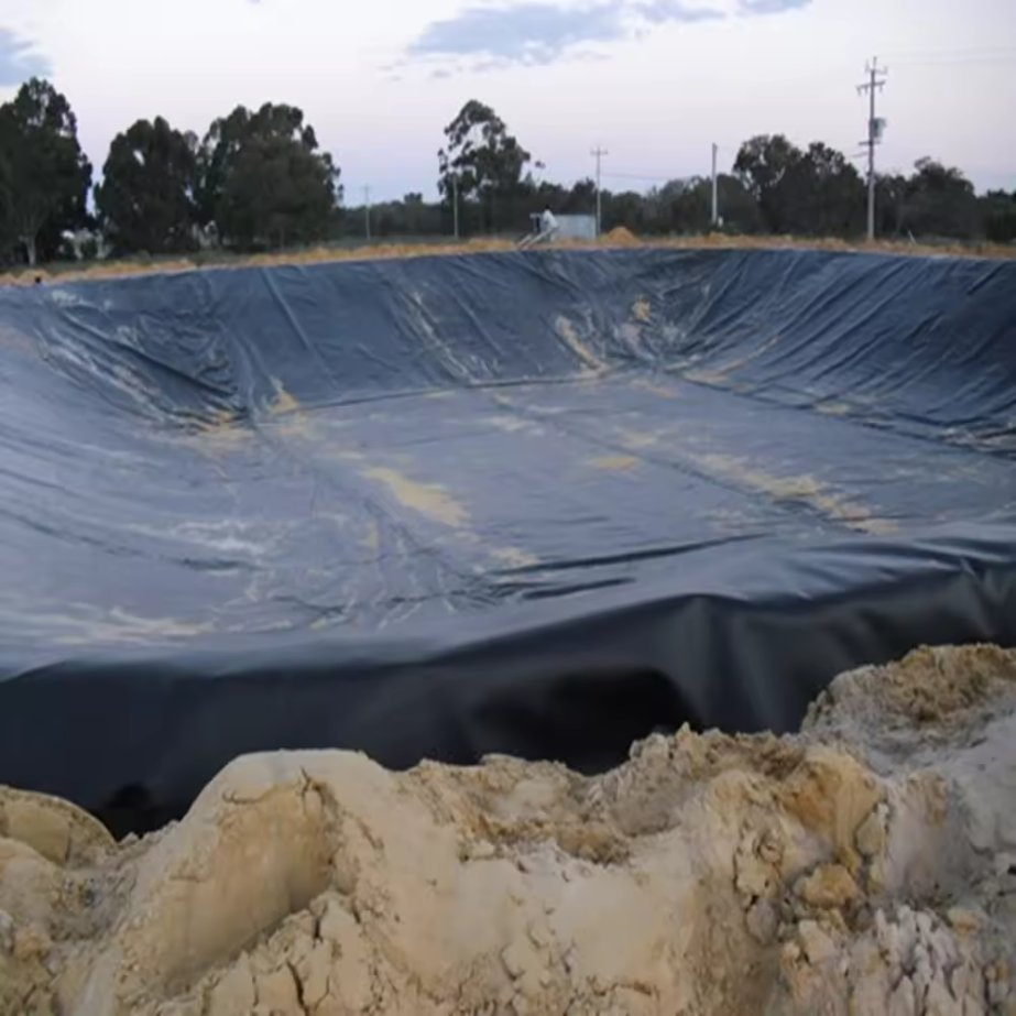 Cost-Effective Smooth Textured Pond Liner for Aquaculture Efficiency