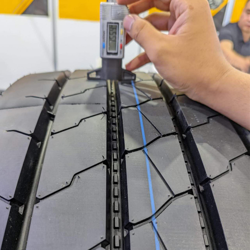 Cargostone Hydrogrip 385/65 R22.5 Radial Truck Tire — Rainy Highway Leader
