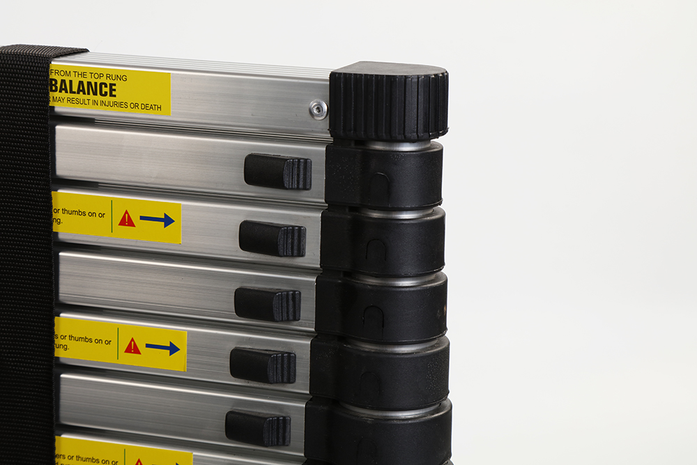 Retractable Aluminium Telescopic Ladder by En131 Approval