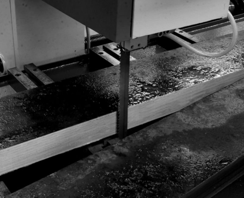 Станок ленточнопильный вертикальный по металлу