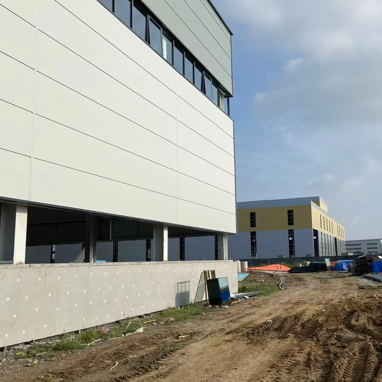 Customizable Steel Structure Factory at a Moderate Price