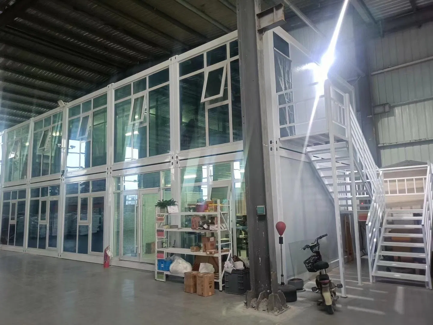 Dyzd Luxury Villa Fabricated Houses with Kitchen Bathroom Black Container House