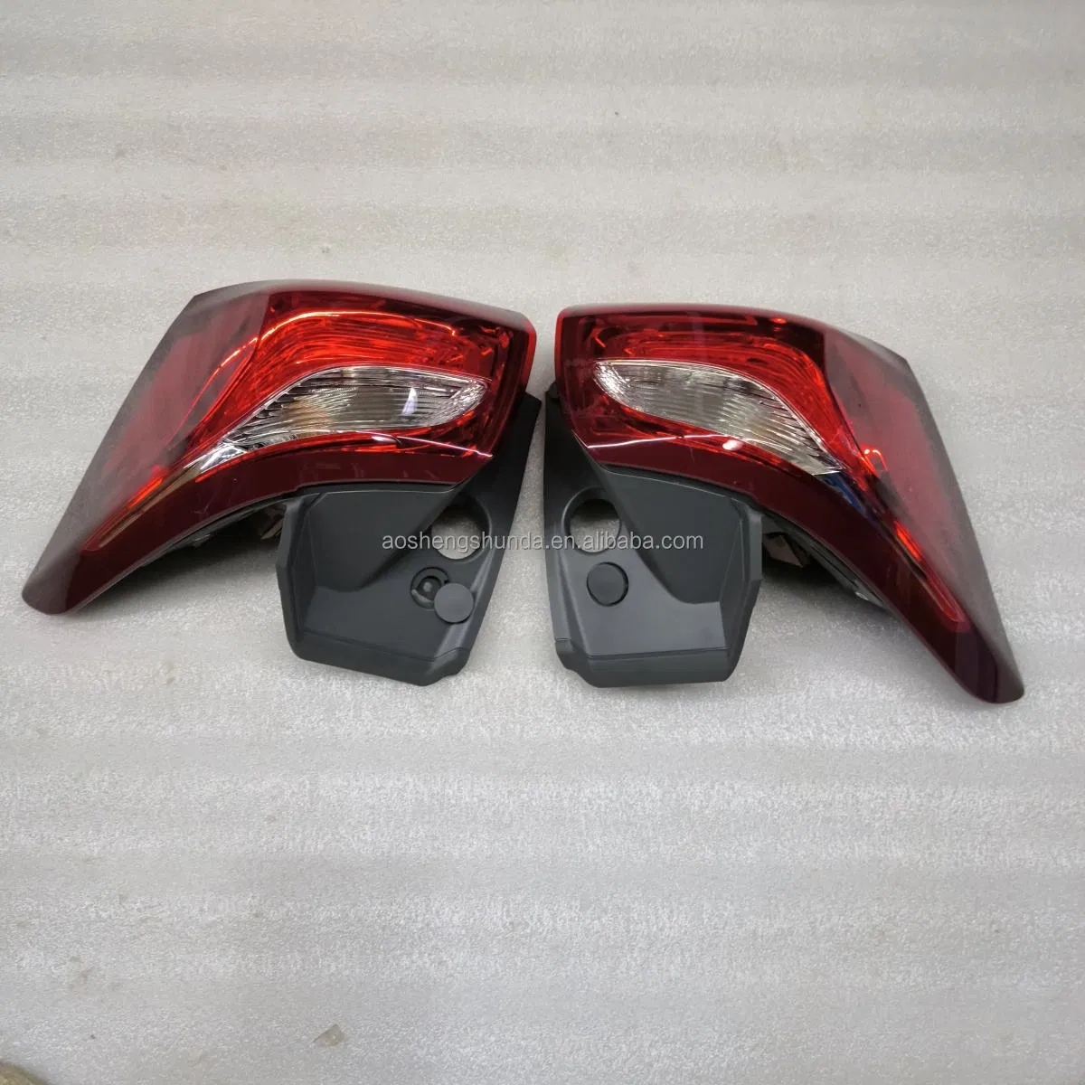 Задний стоп-сигнал Chevrolet Equinox 23394658/23394659