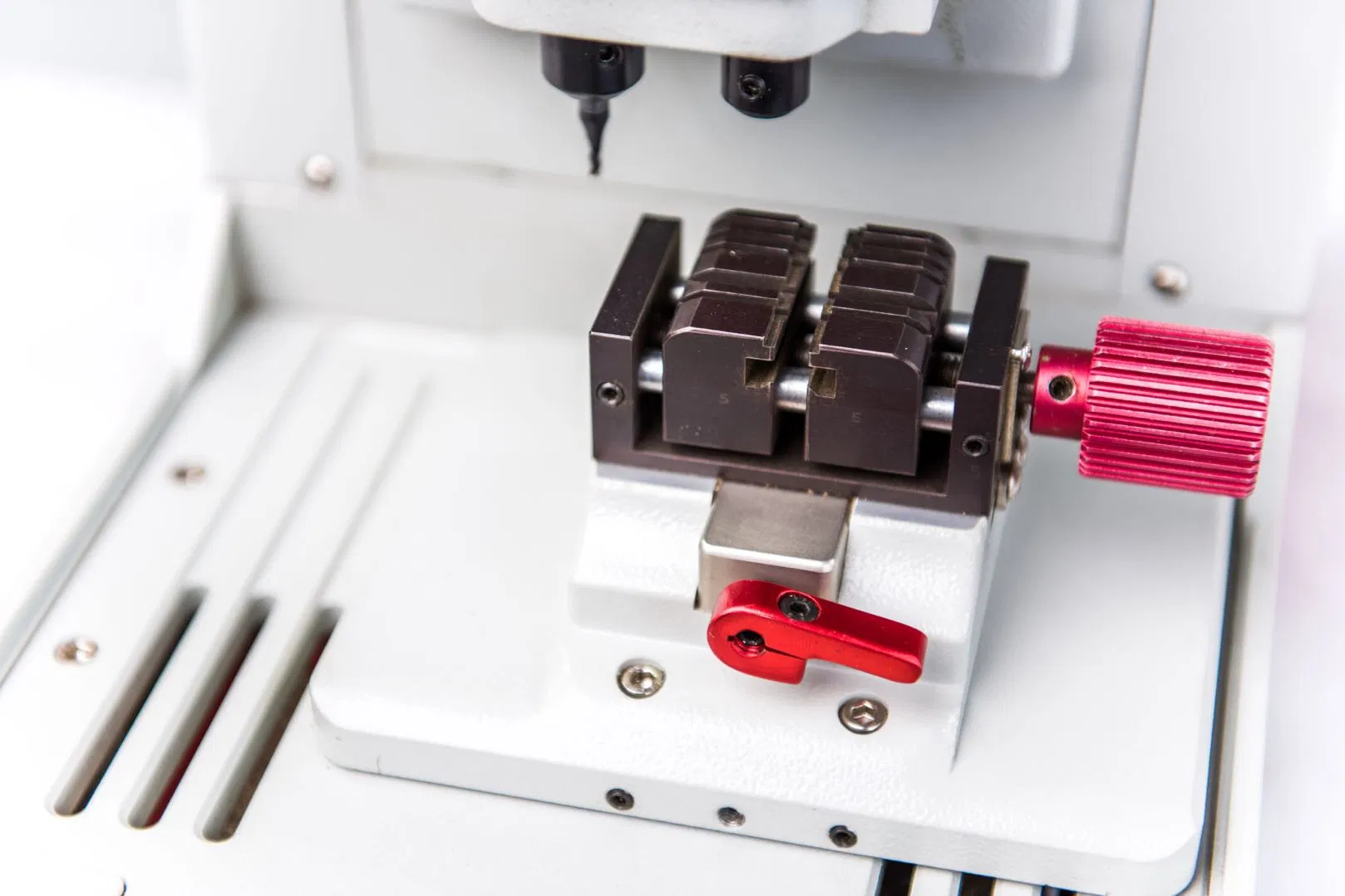 Car/Motorcycle/Door Lock/Bicycle/Auto Key Cutting Machine