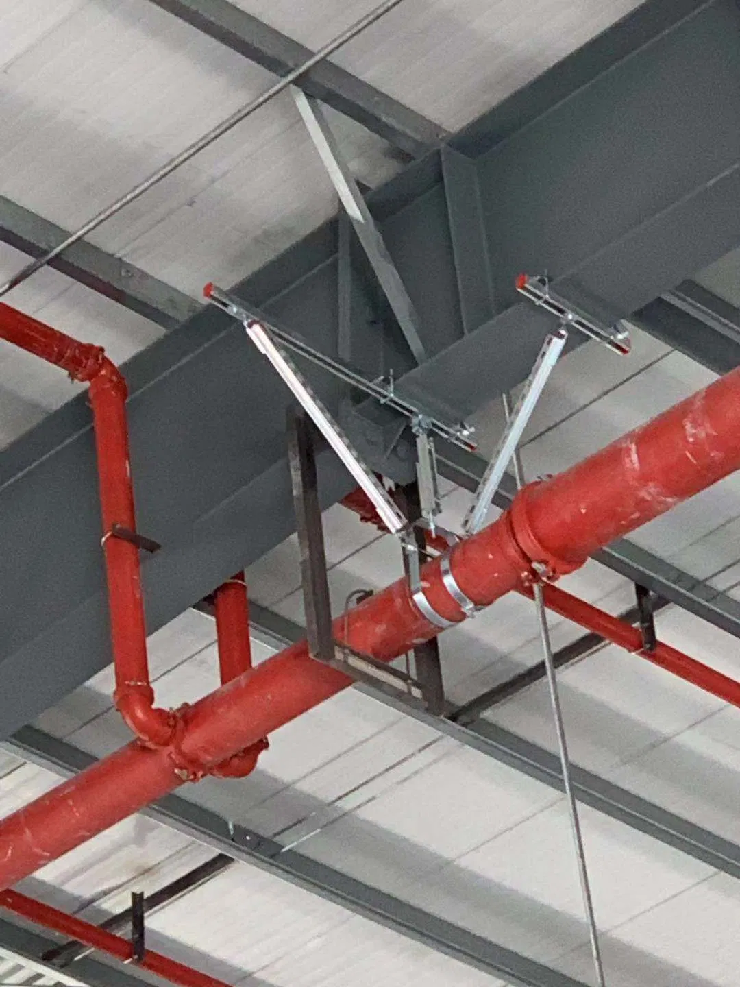 Customizable Metal Beam Clamps with Smooth Surface, Bolt & Nut