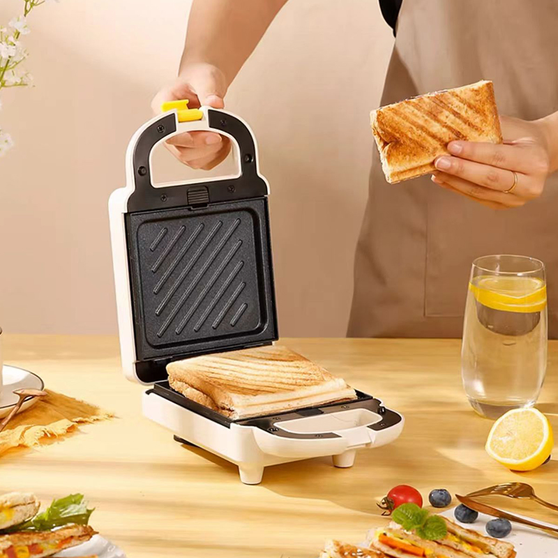 Versatile 3 in 1 Breakfast Maker: Donuts, Sandwiches, Waffles