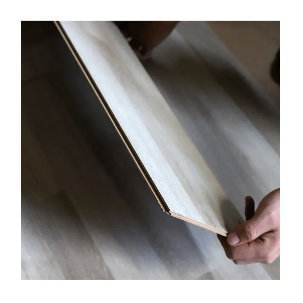 Ламинат 8мм и 12мм, водостойкий, с фаской