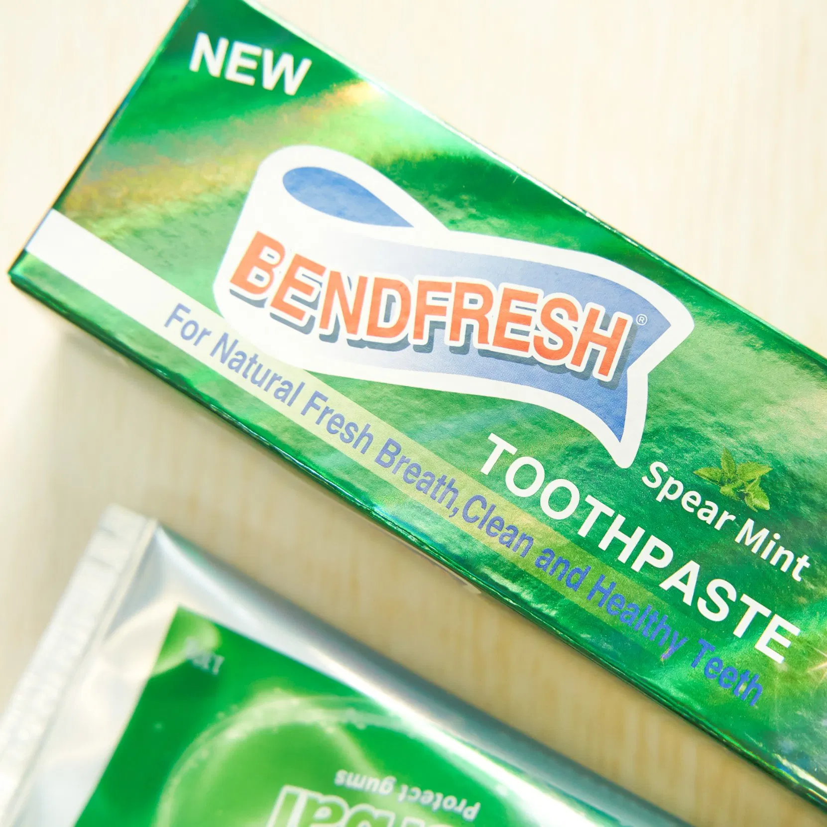 Wholesale Herbal Toothpaste Natural Fresh Breath Clean and Healthy Teeth