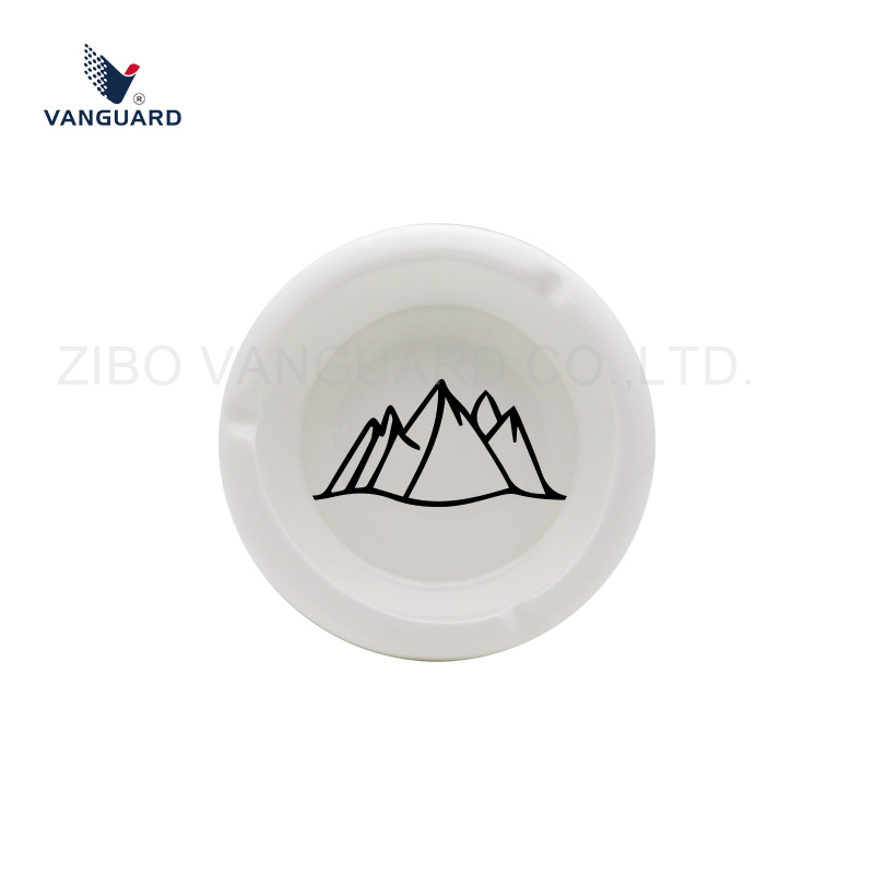 White Classic Indoor Ashtray Custom Printing Ceramic Cigarette Ashtray