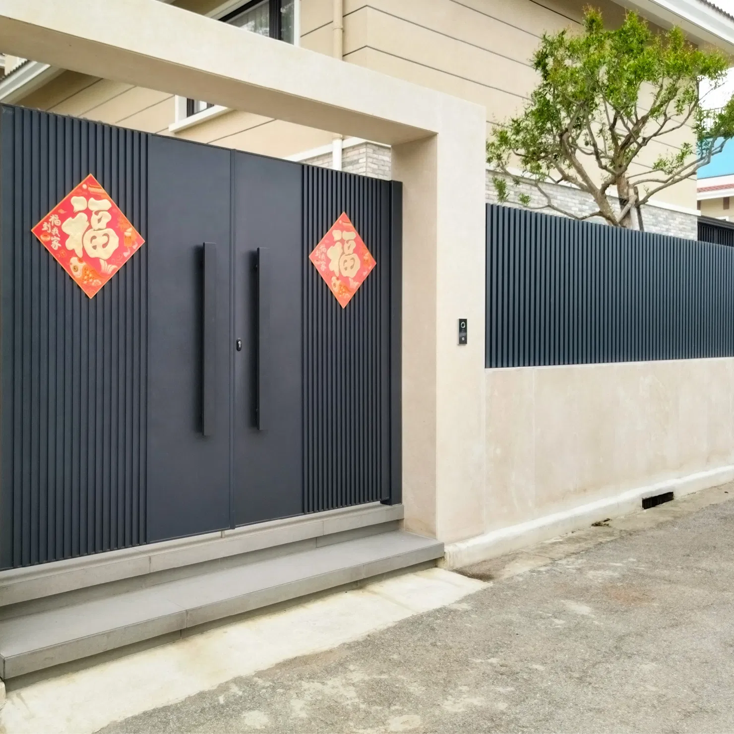 Powder Coating Factory Price House Swing Gate Automatic Entrance Door Aluminum Design