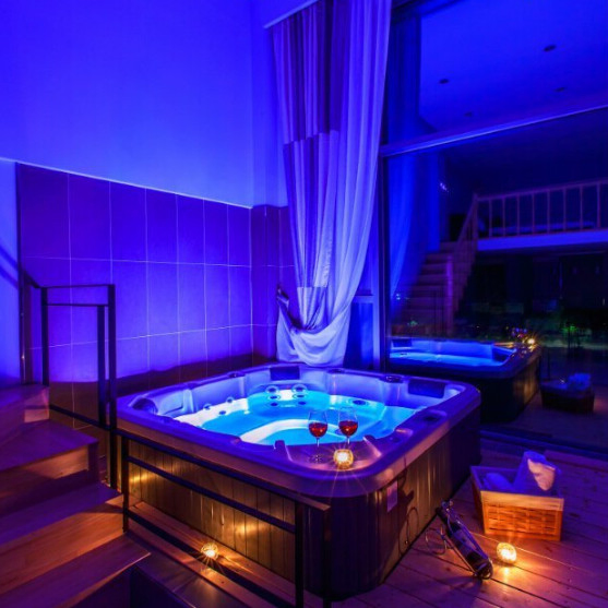 Горячая ванна SPA с WiFi, 5 персон