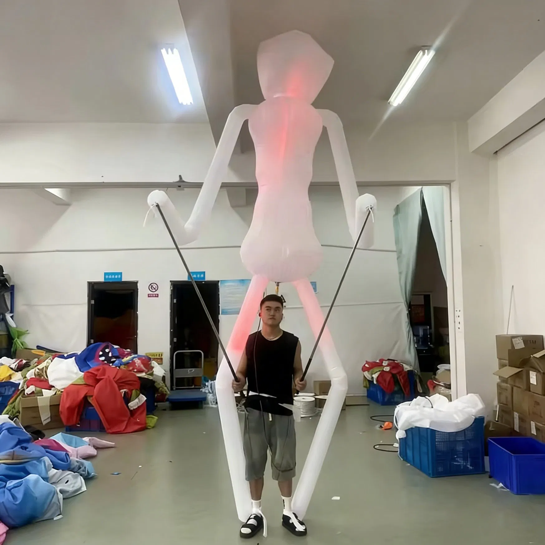 White Color LED Lighting Inflatable Puppet Man Walking Costume for Outdoor Parade Performance