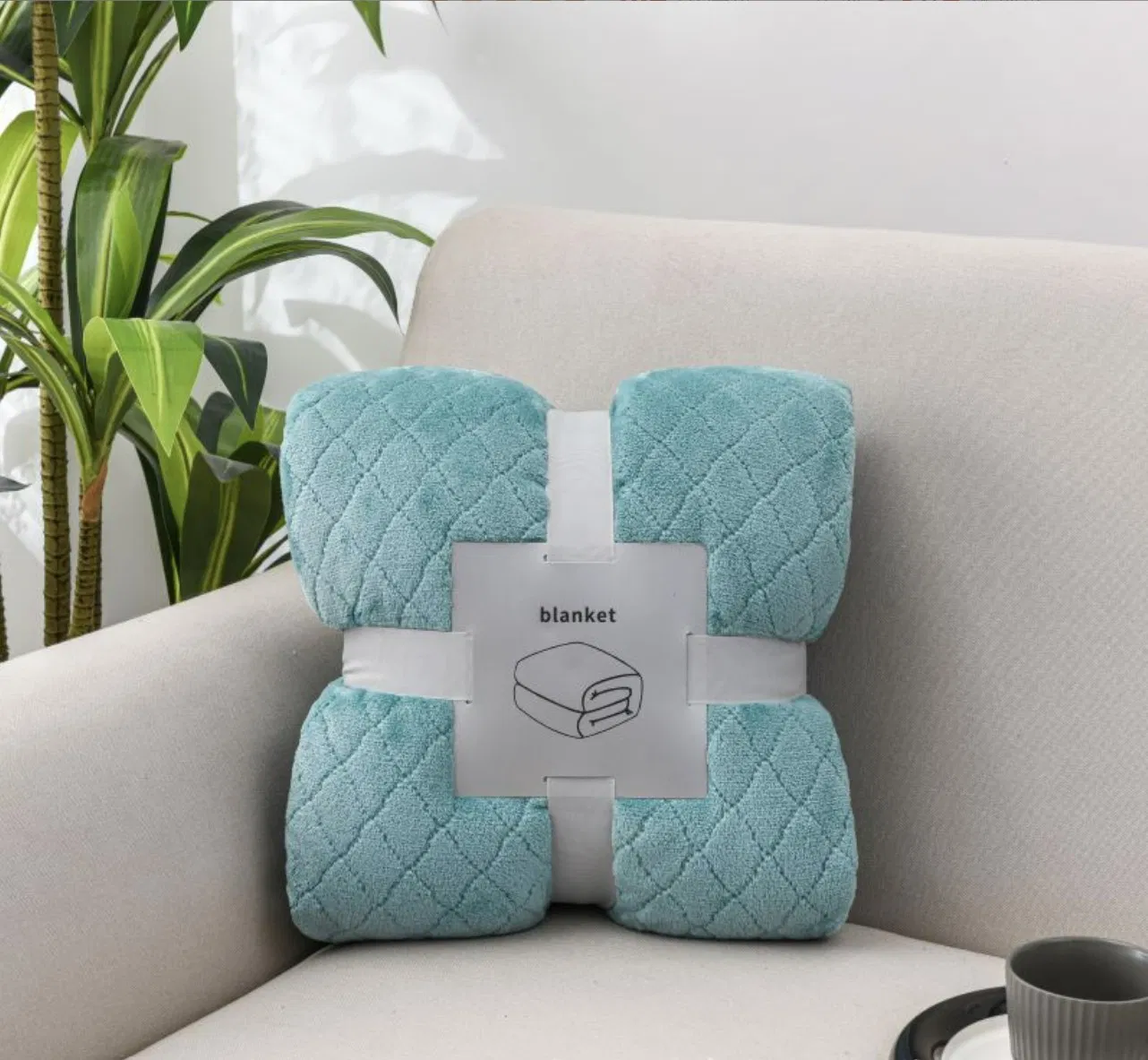 Rhombus Pattern 100%Polyester Flannel Blanket Fleece Blanket