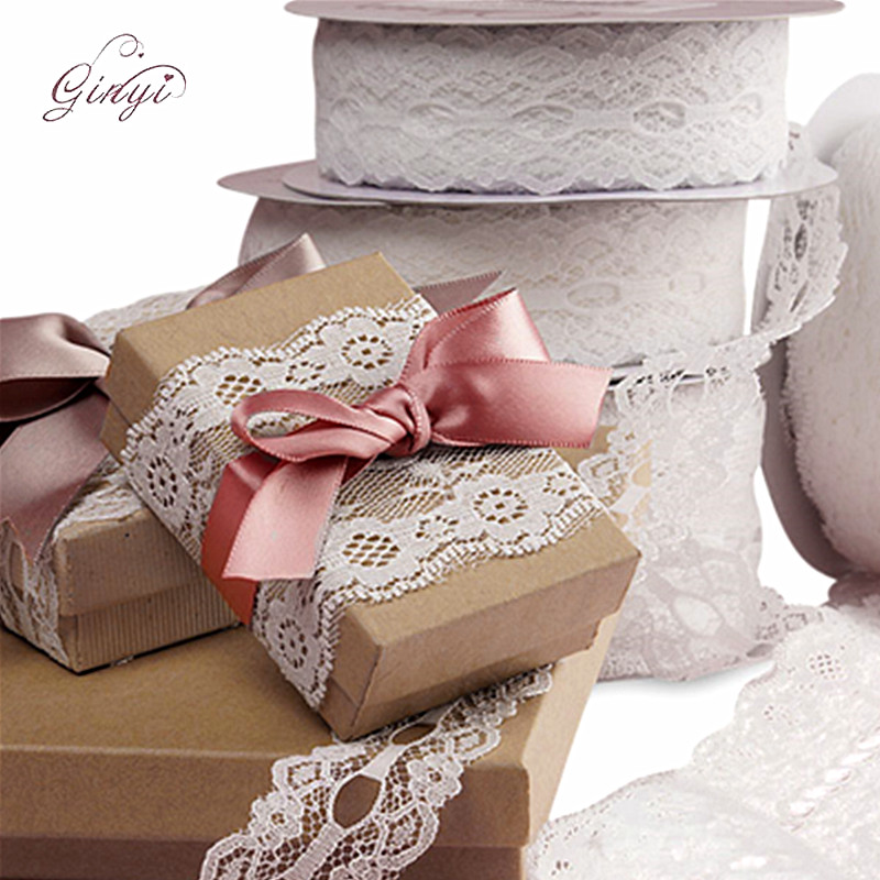 Тесьма кружевная хлопковая с бантиками вязаная