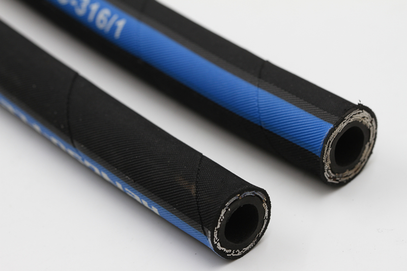 En853 2sn R2 High-Pressure Flexible Rubber Oil Hydraulic Hose