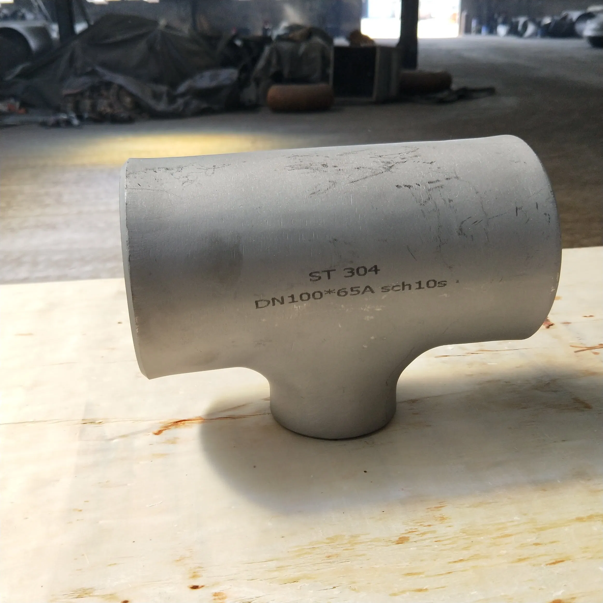 ANSI B16.9 DN300 12" Sch40 Buttweld Stainless Steel Carbon Steel A234wpb Reducing Butt Welded Carbon Steel Equal Seamless Fittings Tee for Gas
