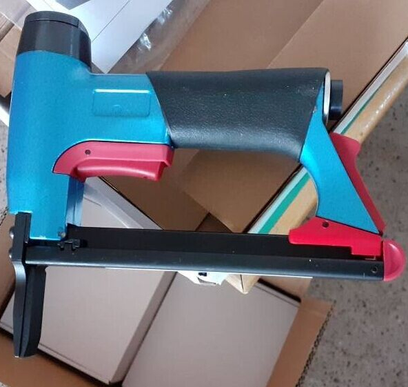 Пневматический степлер KYA 7116L для каркасов и паллет