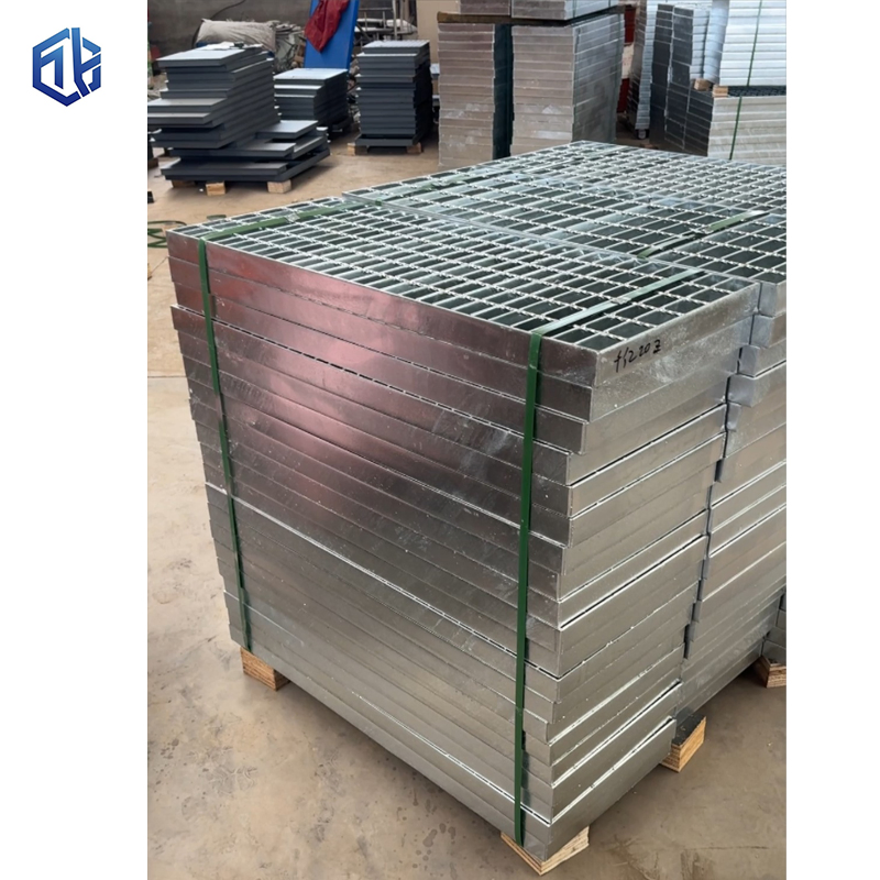 Custom-Sized Steel Grating Panels & Stainless Steel Walkway Grating