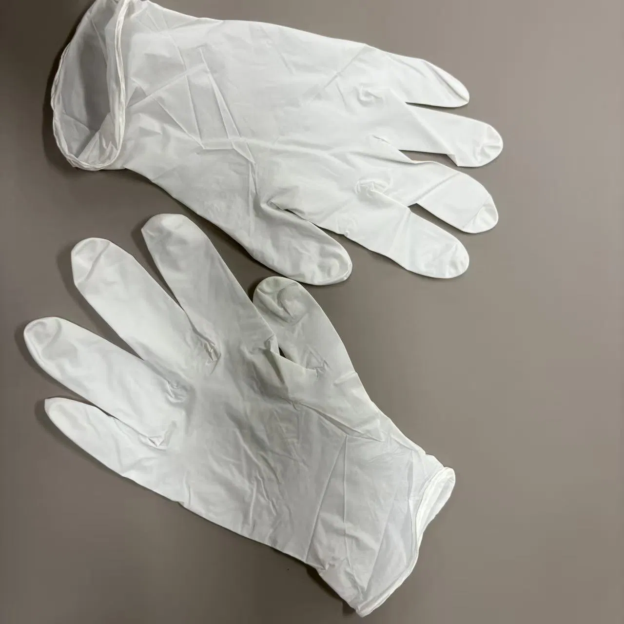 White Nitrile Examination Gloves with Textured Fingertip Grip