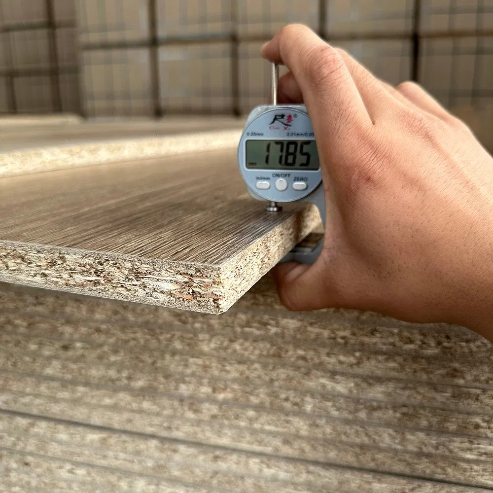 4*8FT 18mm Good Quality Synchronized Melamine Chipboard for Decor Chipboard Factory