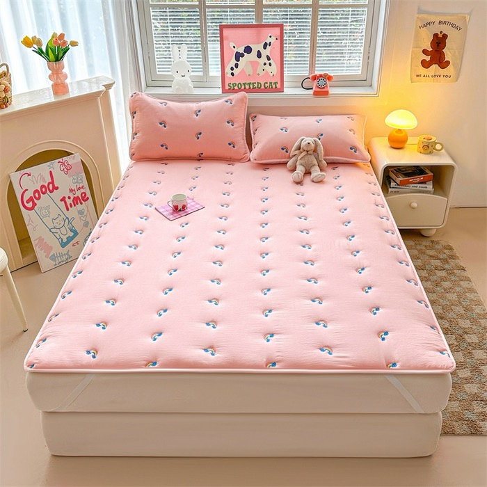 Popular and Cheap High-Quality Cotton Mattress Cover for Home and Hotel Use