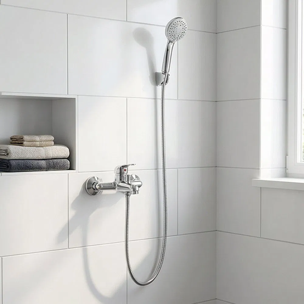 Смеситель для ванной настенный Premium