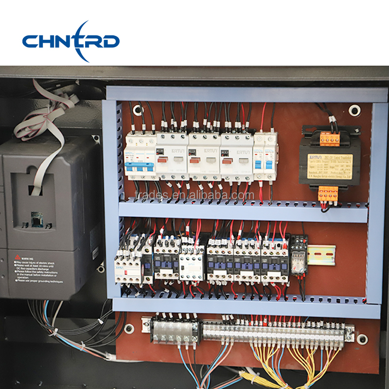 Ленточная пила по металлу полуавтоматическая