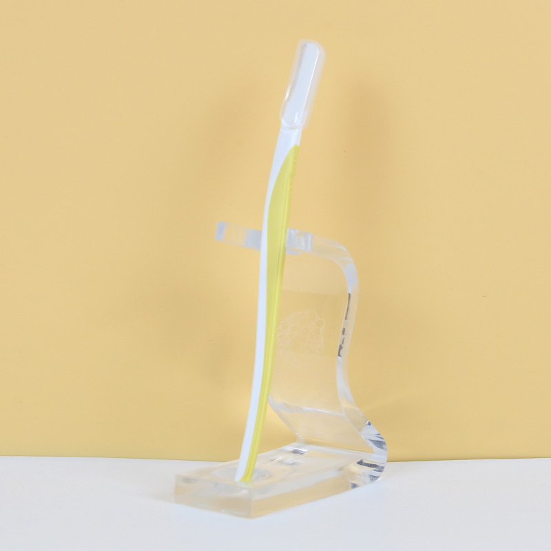 Premium Safe Eyebrow Trimmer with Comfortable Non-Slip Grip