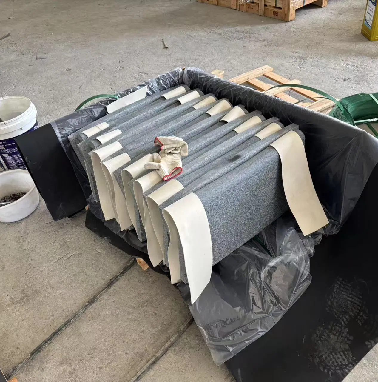 Pari Granite Original G654 Natural Stone Decoration Material 600*600*30mm for Swimming Pool Coping/Floor Tile/Wall Tile