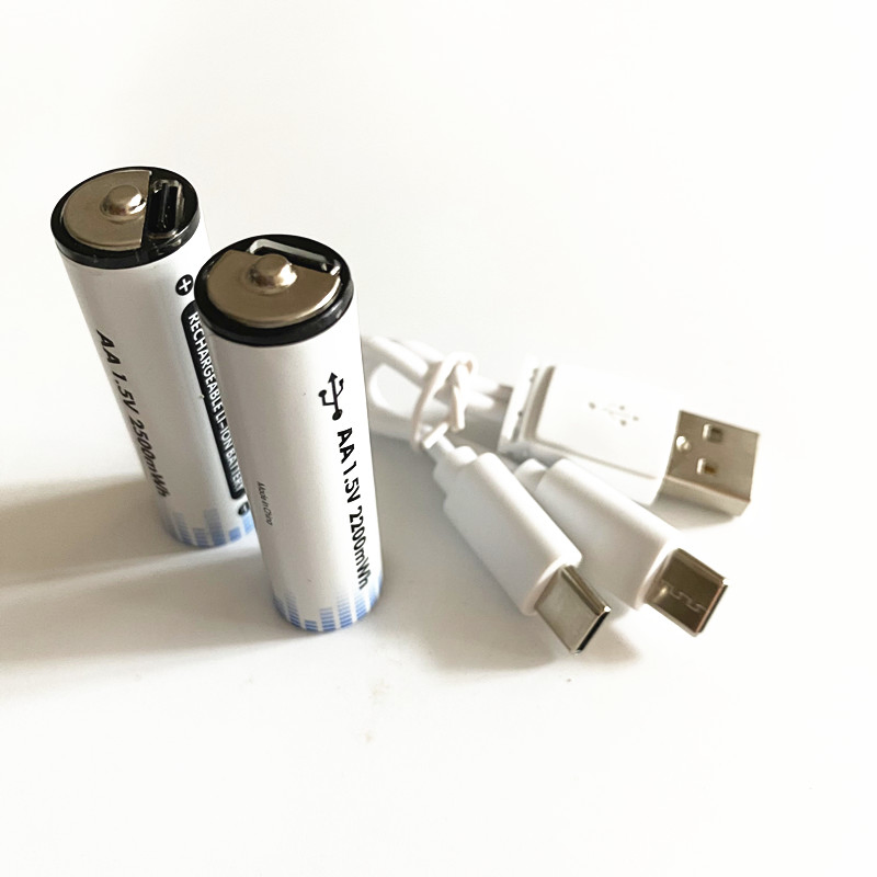 Portable 1.5V AA USB Rechargeable Lithium Ion Battery