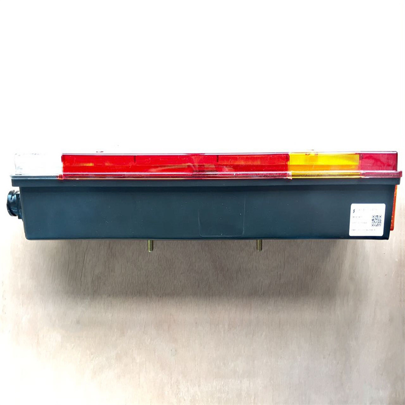 Задние фонари для грузовика