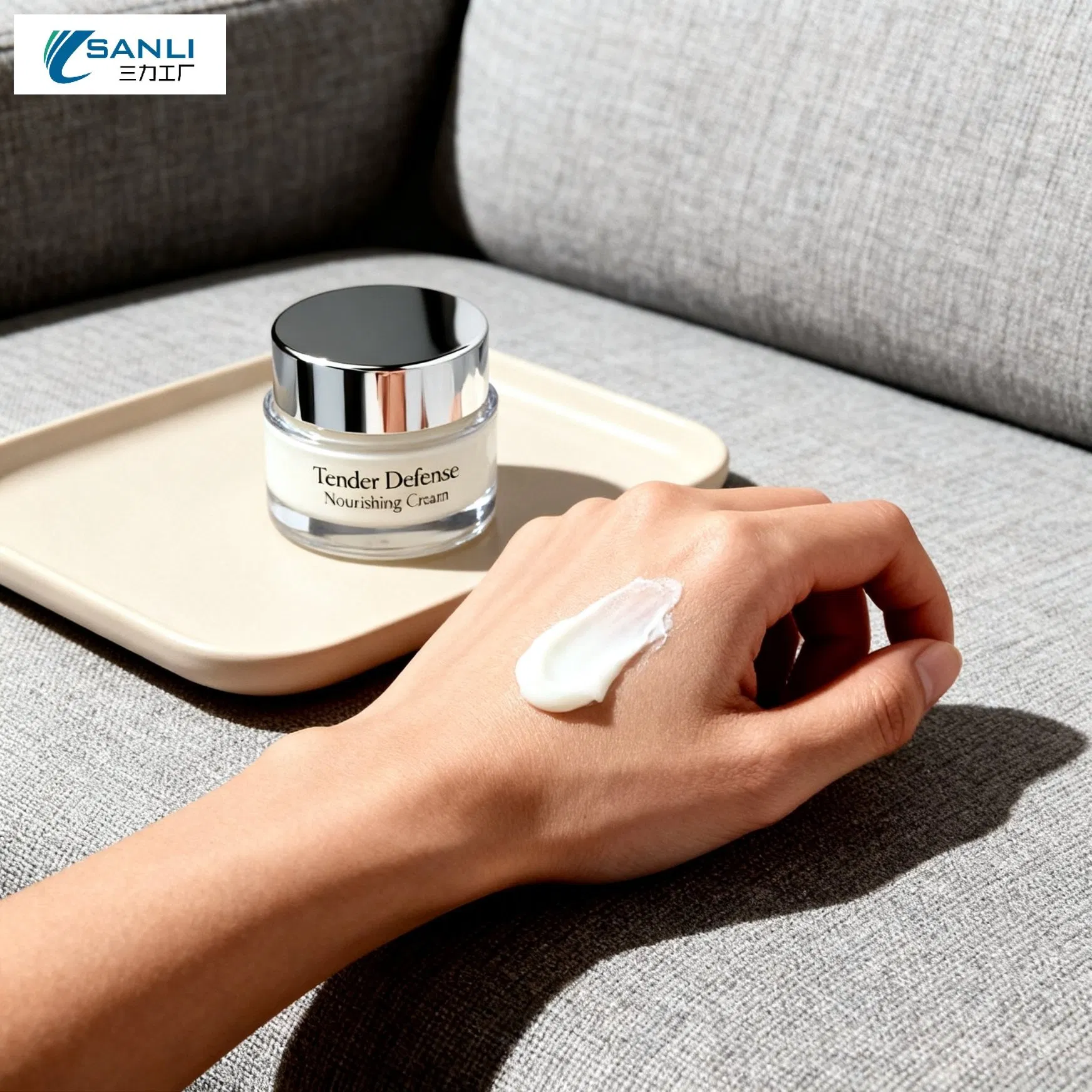 Clinical Soothing and Protective Face Cream with Portulaca Oleracea Extract and Tetrahydro Methyl Pyrimidine Carboxylic Acid for Sensitive Skin Care