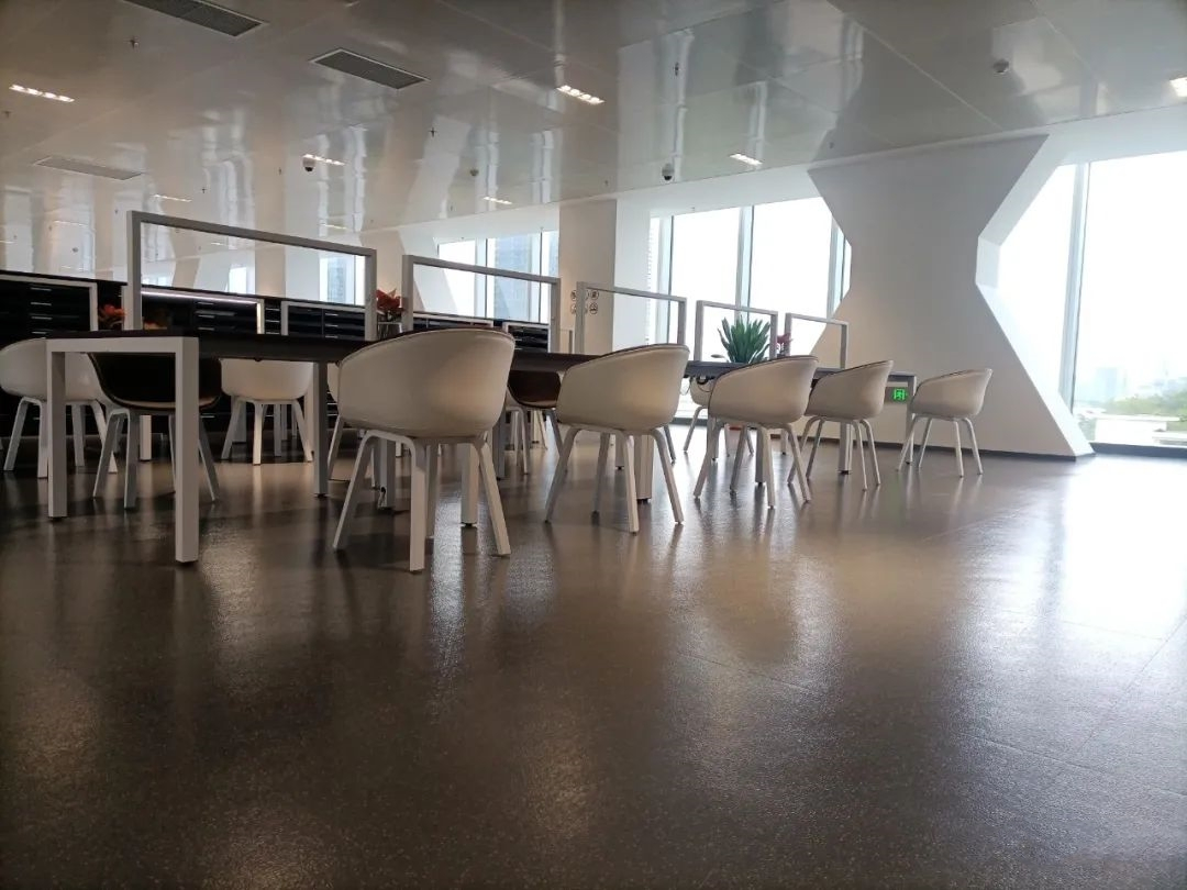 Eco-Friendly Fireproof 3.5mm Rubber Flooring Tile for Indoor Use