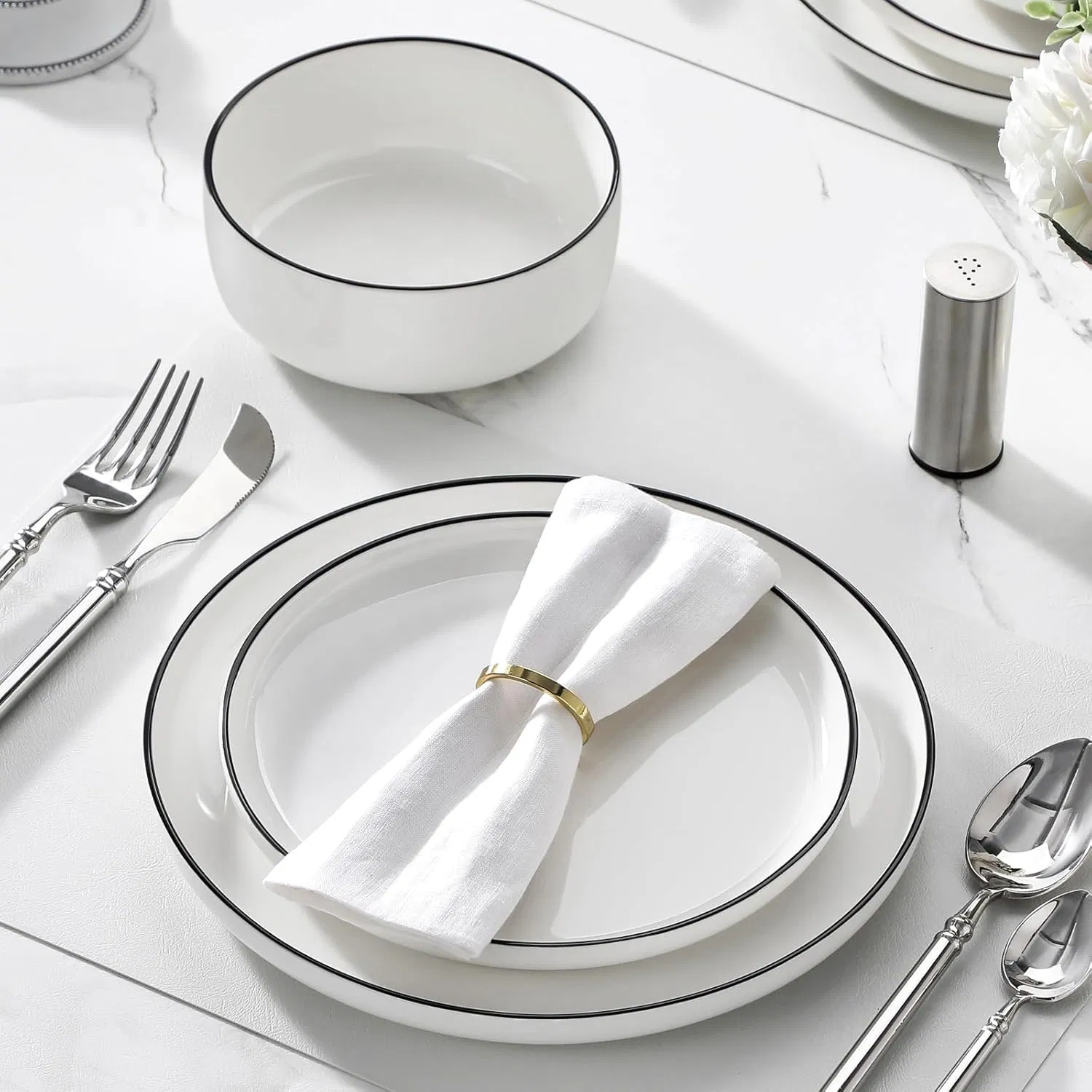 Best Sellers Wholesale Ceramic Tableware Porcelain Dinner Set White with Black Rim