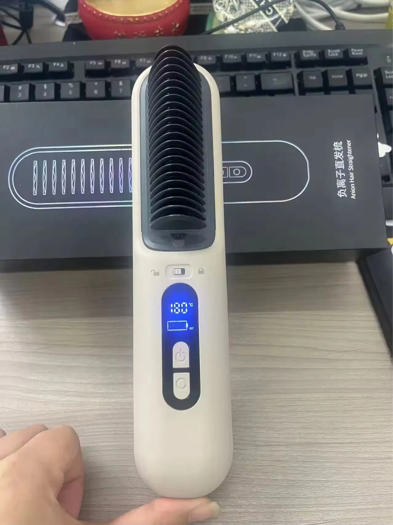 Factory Fast Heating Curling Smoothing Electric Straightener Brush Hot Steam No Damage Hair Wide Tooth Comb for Frizzy Hair