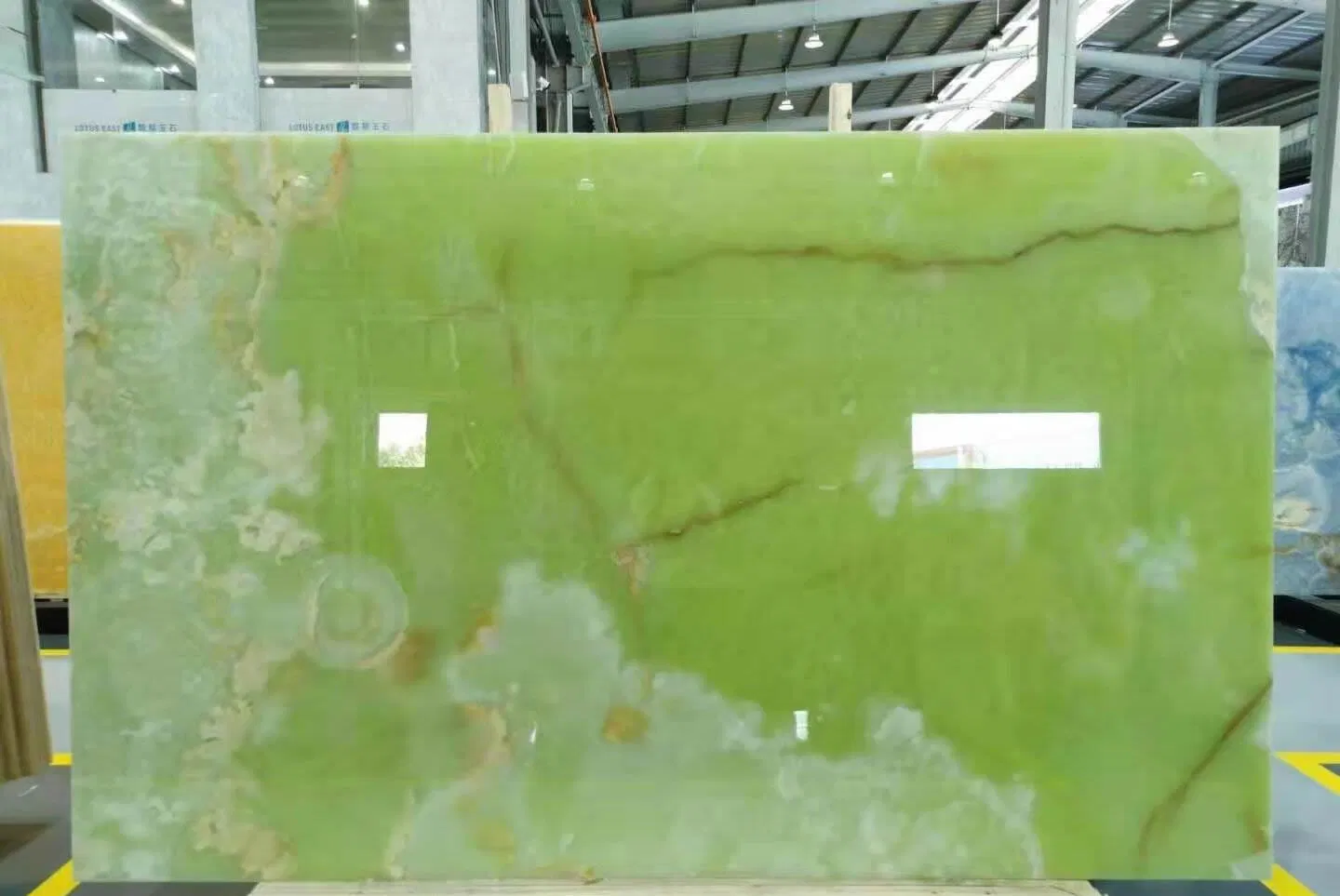 Green Onyx with Big White Vein Export Grade a Slab