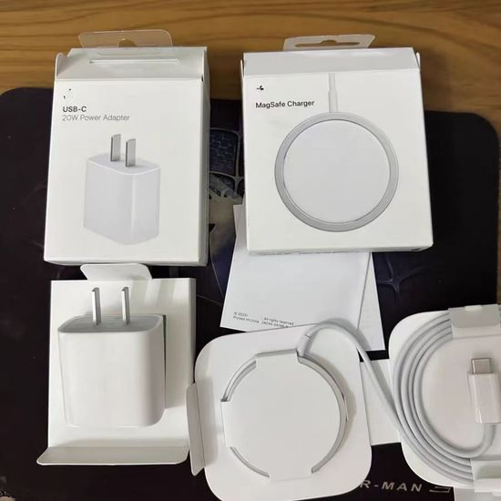 1: 1 Logo 15W Magsafe Wireless Charger
