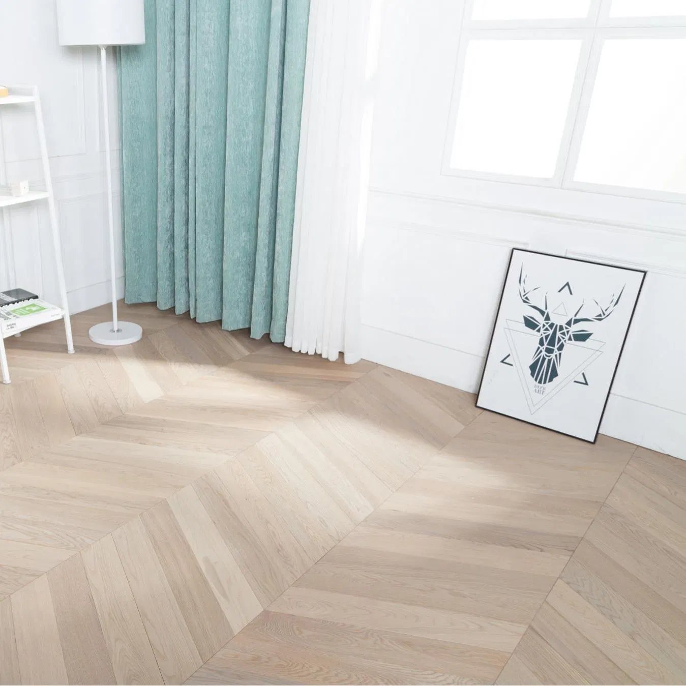 Серый инженерный паркет 'Шеврон' 15мм