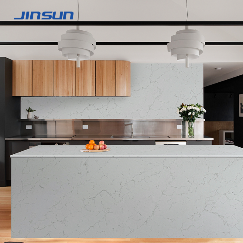 2025 Durable Calacatta Quartz Stone Slab for Kitchen and Bathroom