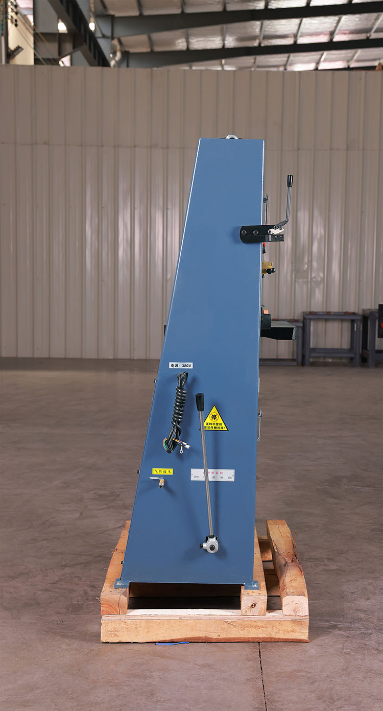 Ленточная пила по металлу вертикальная промышленная