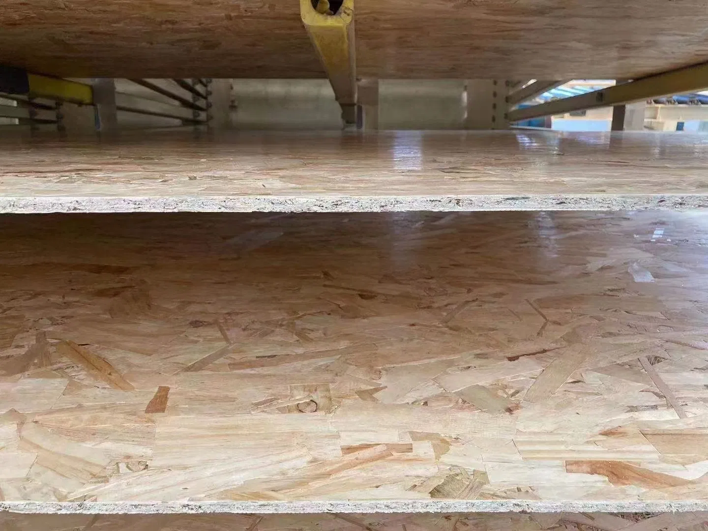Moisture Proof Environmentally Friendly OSB E0 Grade Oriented Strand Board for Cabinets